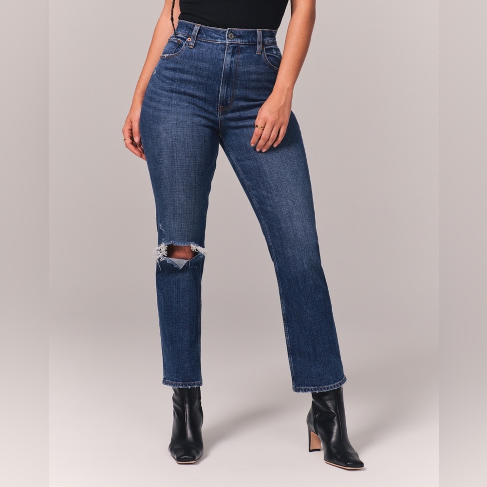 Abercrombie Curve Love Ultra High Rise Ankle Straight Jean, size 34 (18s)